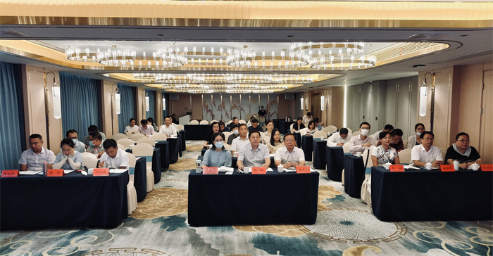 安庆市统一战线“同心论坛”之安庆民进会员演讲会开讲 (2)